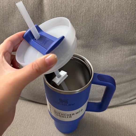 Stanley Iris Flowstate Quencher 40oz - Picture 5 of 8